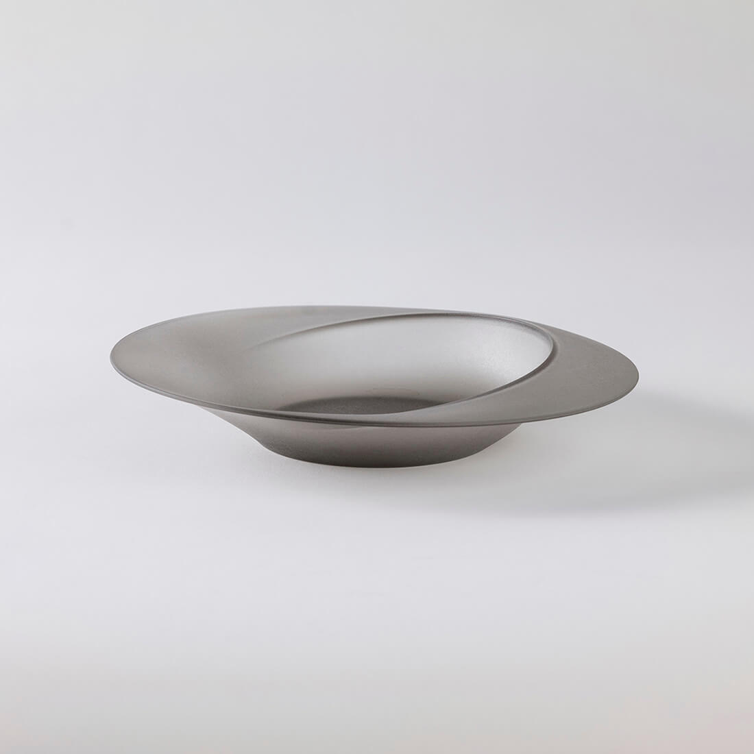 ARAS 深皿スクープ スモークグレーのギフト通販 - 贈り物、ギフトの