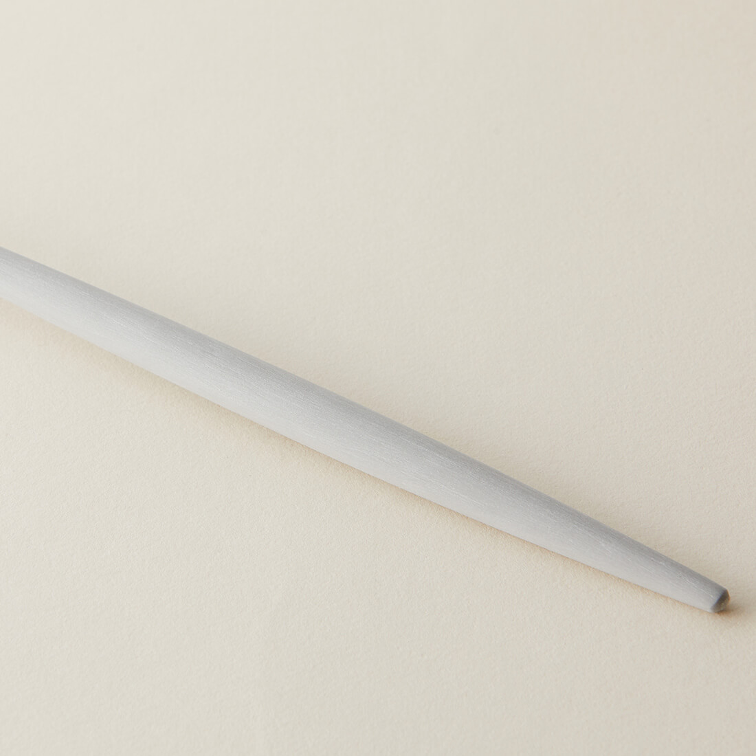 クチポール GOA ライトグレイ×シルバー＋カードカタログセット（ナイフ＆フォーク）※メインのカードカタログはお好きなものをお選びください。