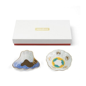 amabro / MAME 豆皿2枚セット 富士と松(吹墨富士形皿×色絵五弁輪花)