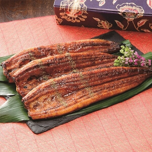 鰻楽 / うなぎ蒲焼長焼3尾