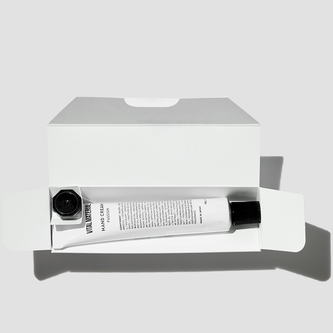 VITAL MATERIAL ハンドクリーム [深緑の森]