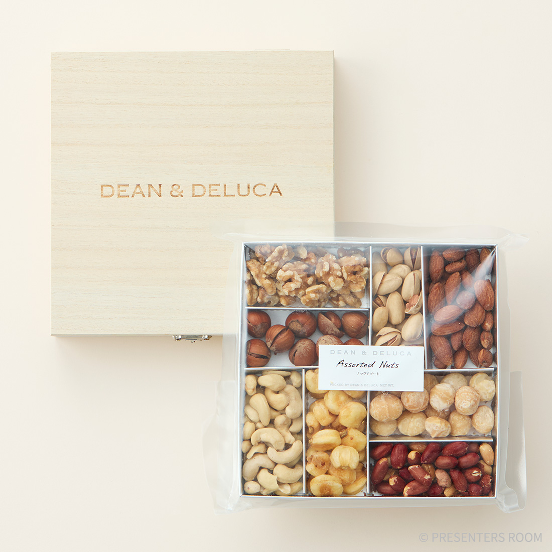 DEAN & DELUCA / ドライナッツアソート(木箱入り)