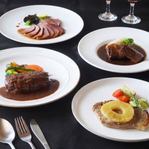 ブラッセリートモ / 黒毛和牛ローストビーフと3種のグルメ