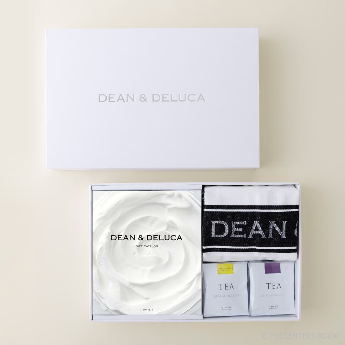 DEAN & DELUCA ギフトカタログ(ブックタイプ) ＜WHITE-BC(ホワイト-BC)＞+ハンドタオル・ショッピングバッグ（ブラック）セット