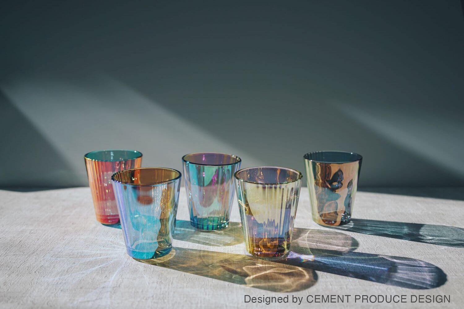 illumiiro 光の反射を楽しむスインググラス yura glass