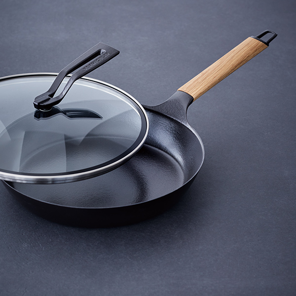 バーミキュラ フライパン 26cm オーク/専用フタ付きのギフト通販