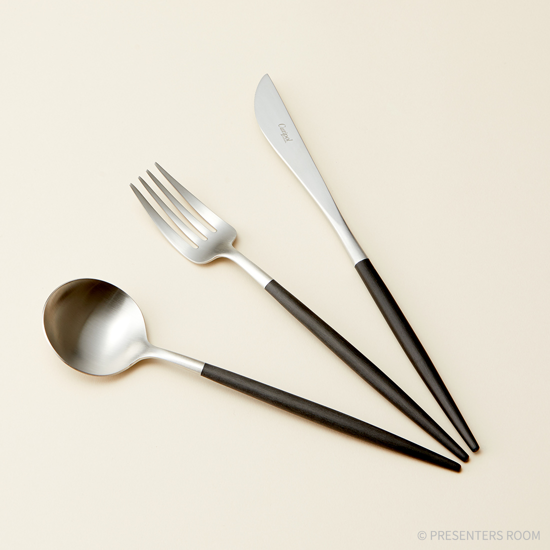 クチポール / GOA ブラック×シルバーのギフト通販 - 贈り物、ギフトの